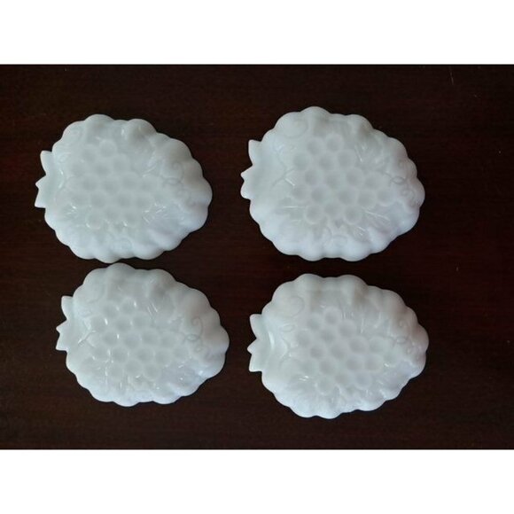 Hazel-Atlas Other - VTG Hazel Atlas dish milk glass white grape fruit relish dish desert set of 4